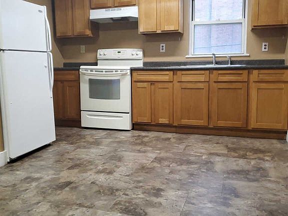 5th image of 42 Saratoga Ave #2