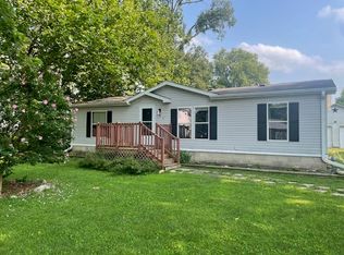 175 E East St, Argenta, IL 62501