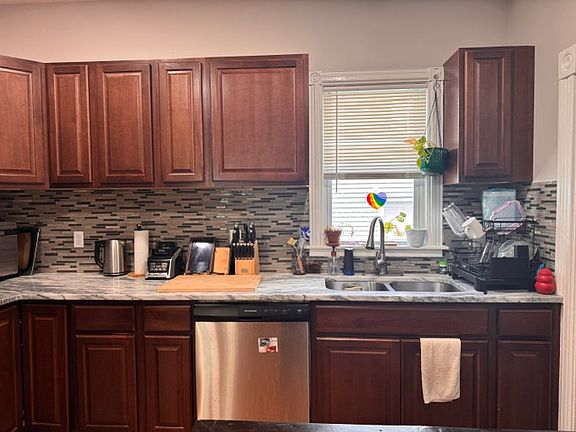 2nd image of 140 Doyle Ave Floor 2