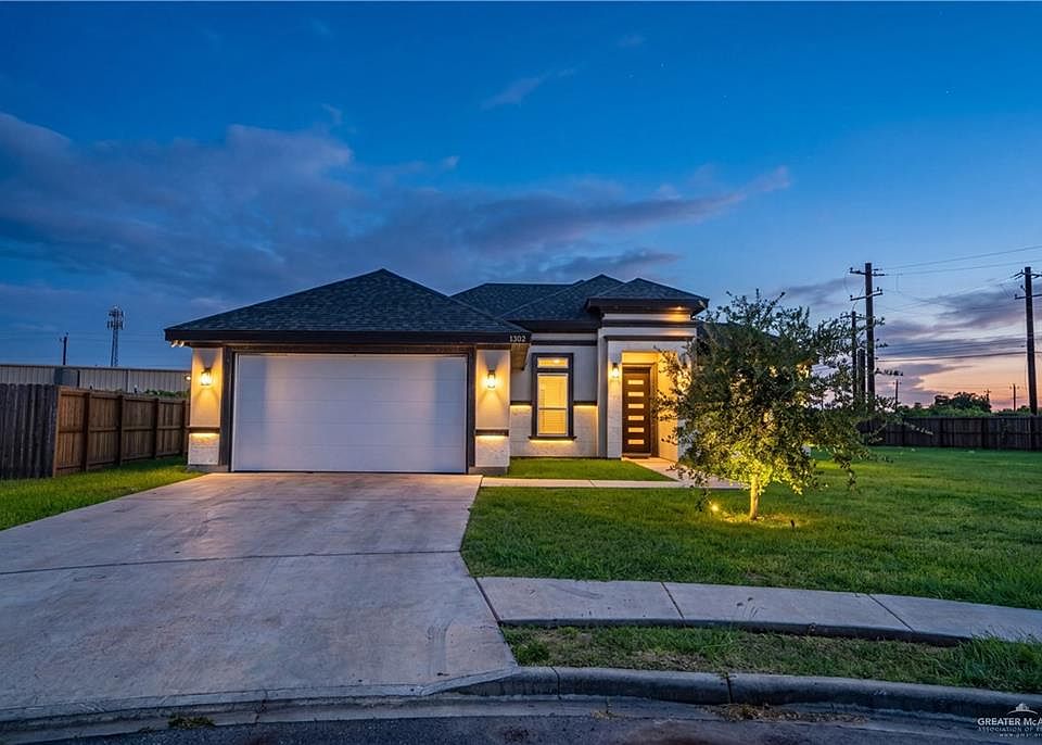 1st image of 1302 Playa Dr