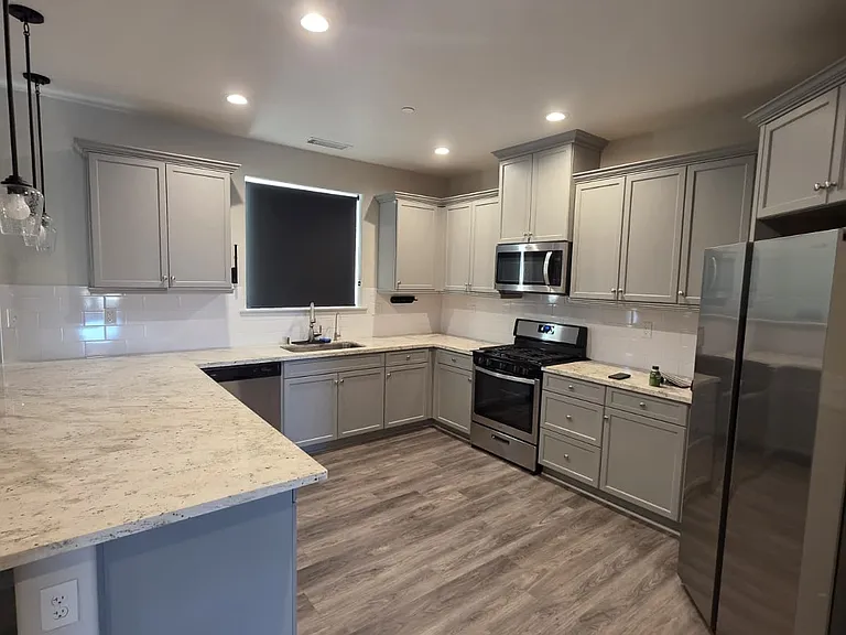 153 N Koleen Ave — Photo 15