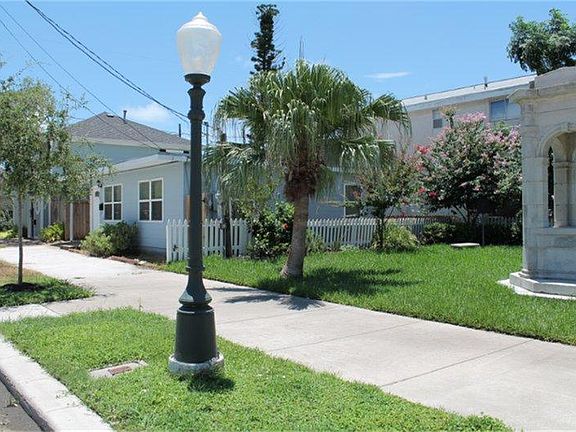 5th image of 807 15th St