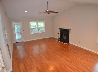 3657 Heathrow Dr, Winston Salem, NC 27127