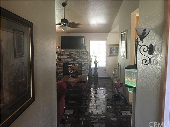 3rd image of 2040 Valley Oak Way
