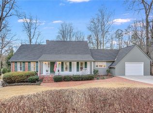 865 Parkhill Pl, Gainesville, GA 30501