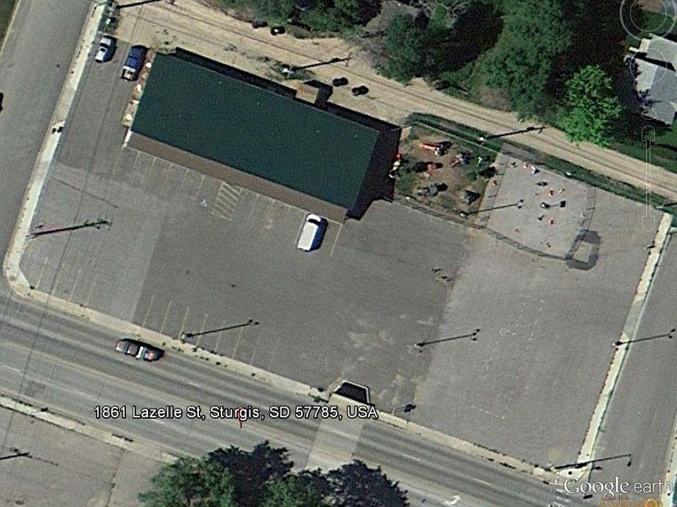 2nd image of 1801 Lazelle St