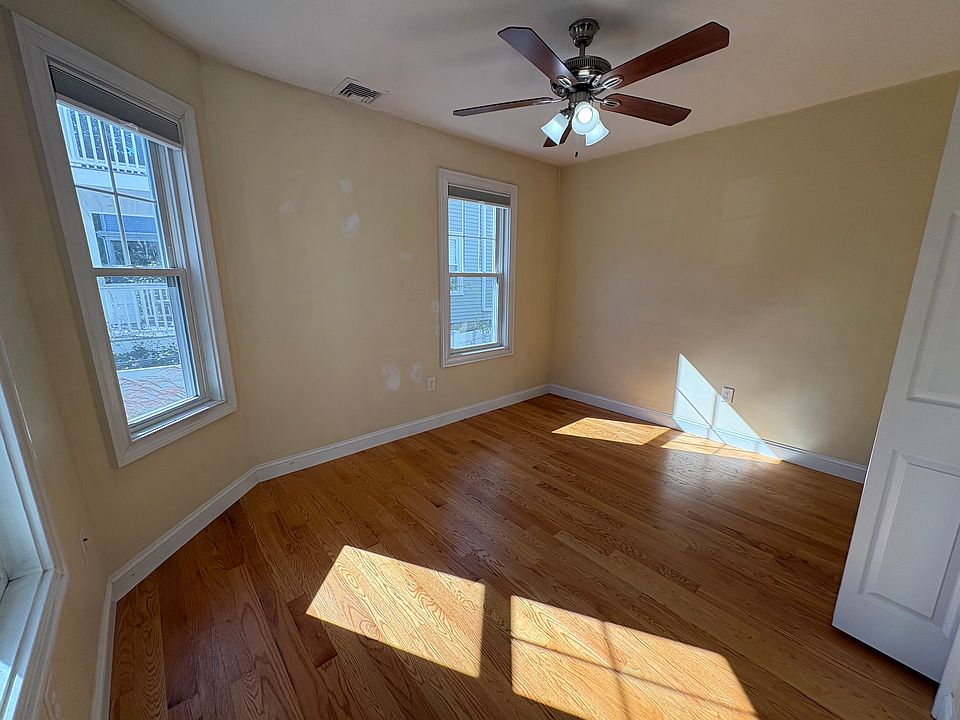1st image of 38-40 Turner St #1