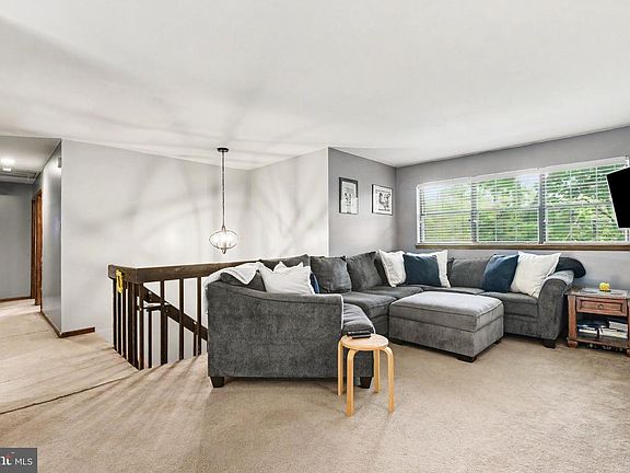 3rd image of 25 Scout Ln