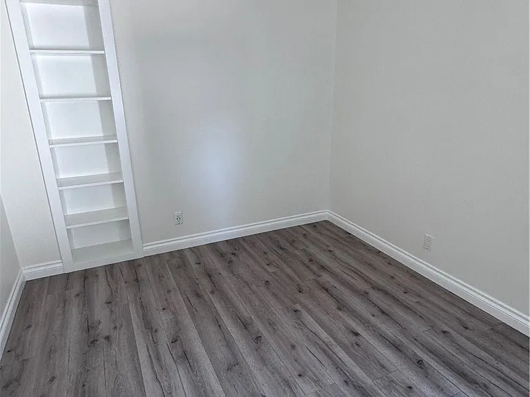 2620 Elden Ave #B5 — Photo 10