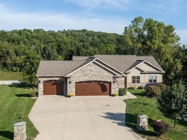 N6819 Canter Ct, Lake Mills, WI 53551