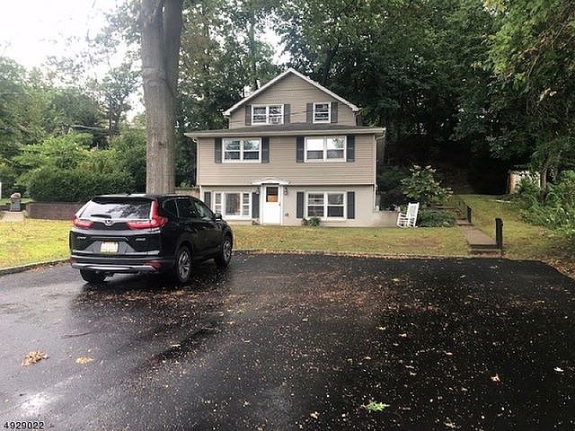 1st image of 373 Bloomfield Ave