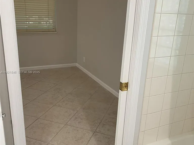 2518 Bay Pointe Ct — Photo 34