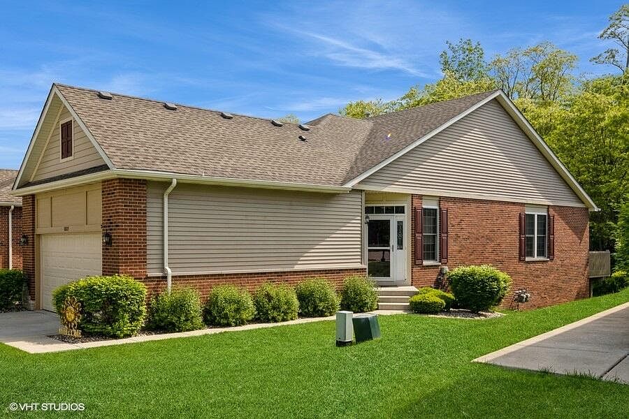 8807 Forest Glen Court St, Saint John, IN 46373 | Zillow