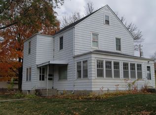 517 9th St, Ames, IA 50010