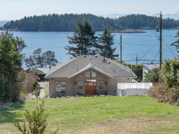 6682 Sunshine Coast Hwy, Sechelt, BC V0N 3A2