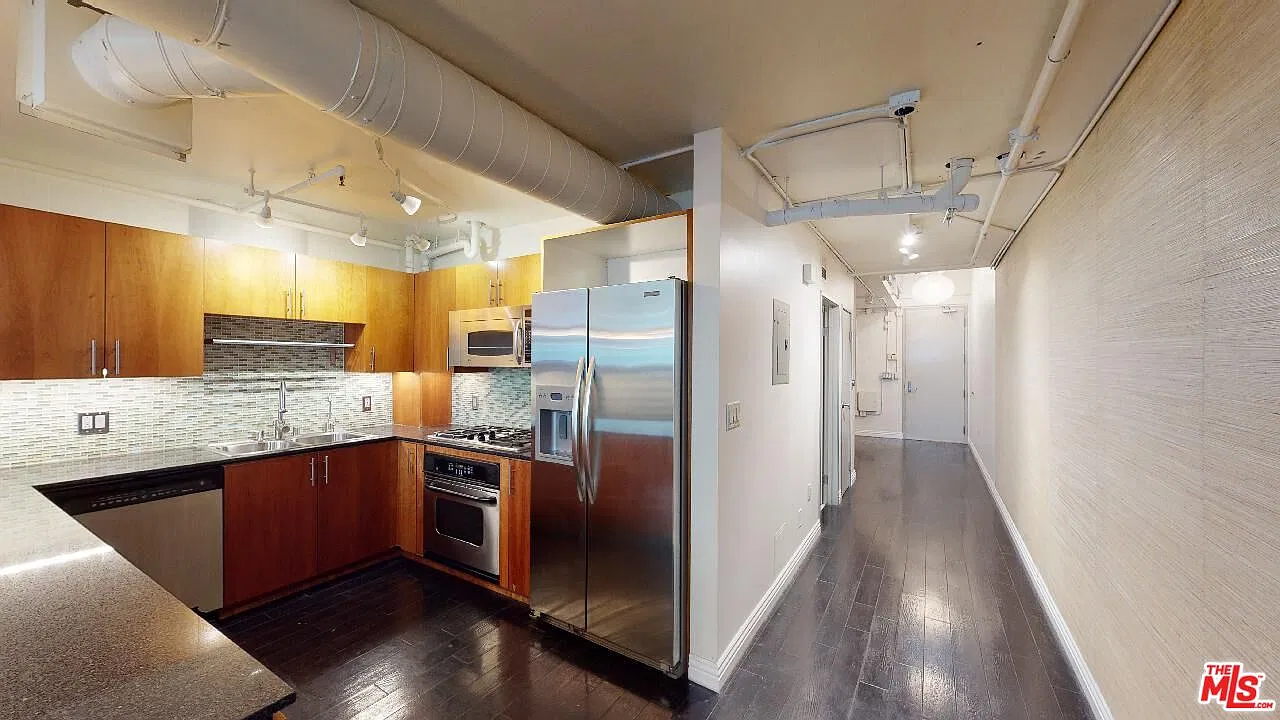 2 bed, 2.0 bath, 1436 sqft, $3,250 — Photo 4