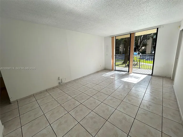 14301 N Kendall Dr #109B — Photo 21