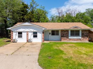 203 W Shadywood Dr, Midwest City, OK 73110