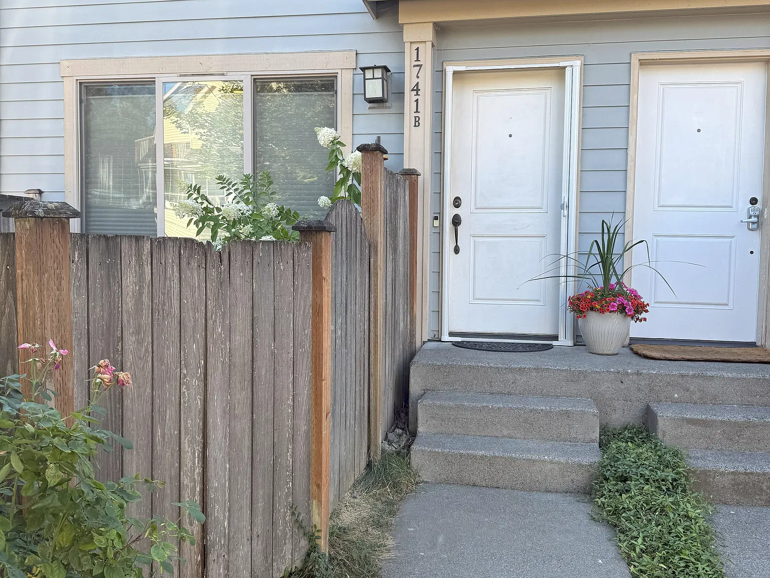 1741 13th Ave S — Photo 1