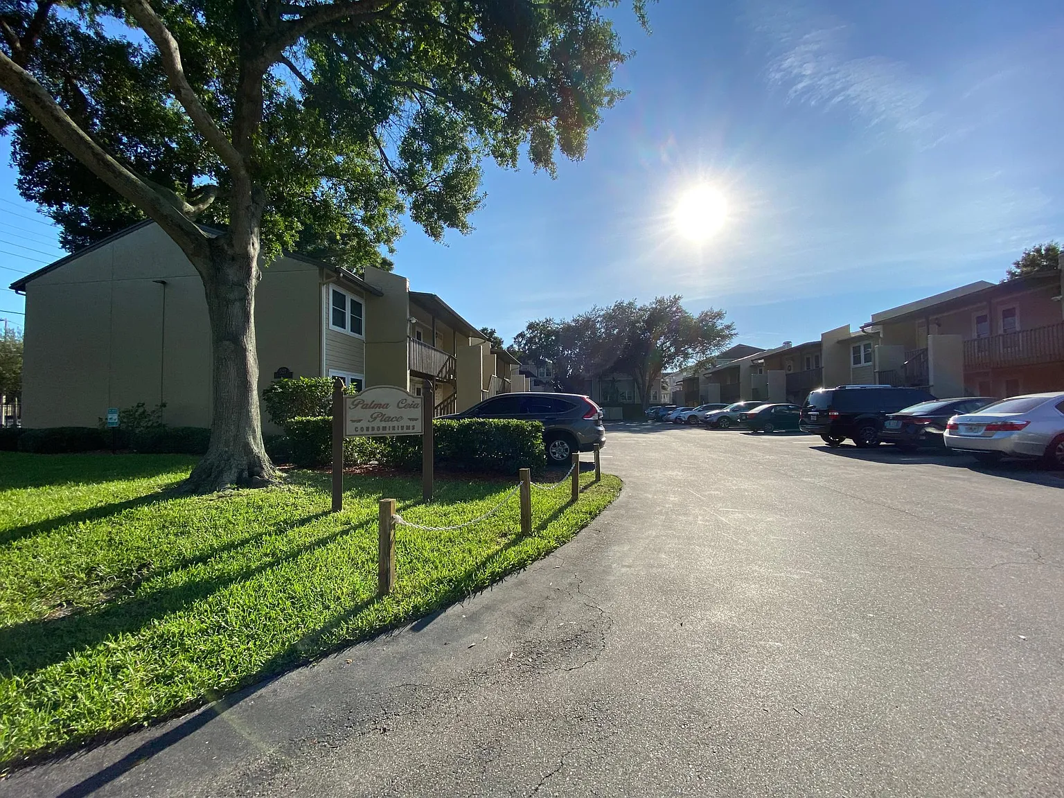 2 bed, 748 sqft, $1,800 — Photo 2