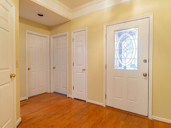 2nd image of 4056 Sealy Ln