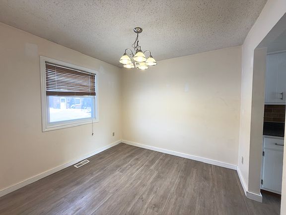 4th image of 439 Wilkins St