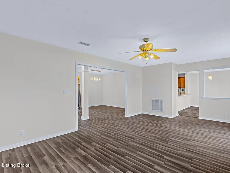 5001 Middlesex Dr — Photo 10