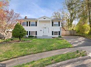 13303 Knoll Ct, Woodbridge, VA 22193