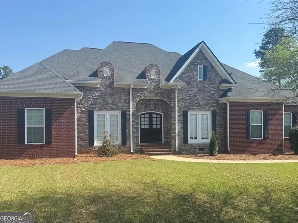 330 Greystone Dr, Milledgeville, GA 31061