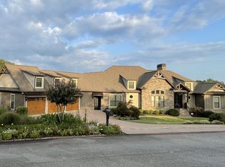 422 Vanderbilt Pkwy, Newnan, GA