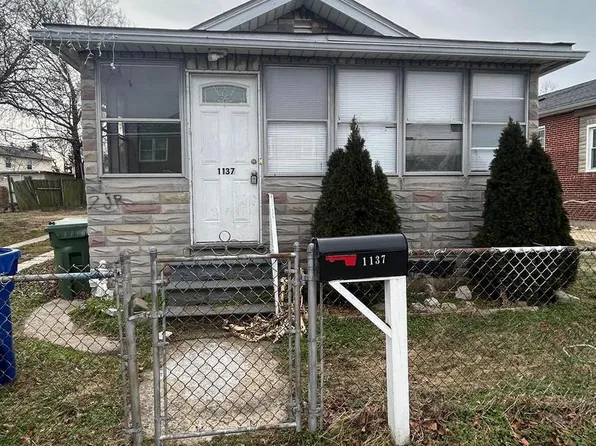 1137 Monroe Cir, Baltimore, MD 21225