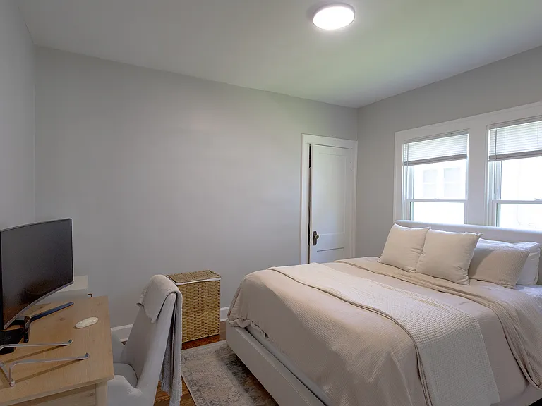 3856 Winthrop Ave — Photo 8