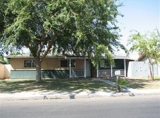 1516 Moreland Way, Bakersfield, CA 93307
