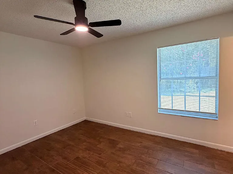 25 Cedar Trce — Photo 26