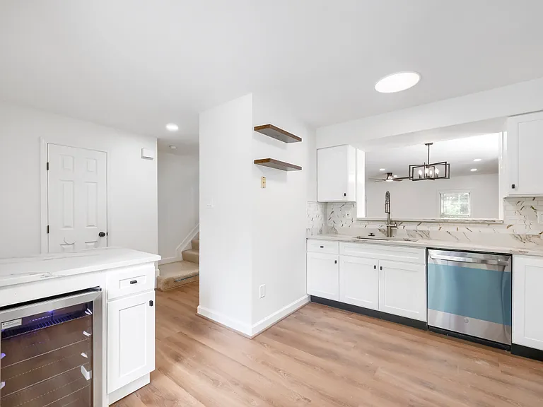 8573 Black Star Cir — Photo 6
