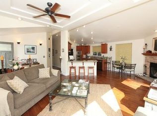 201 Paradise Cove Rd, Malibu, CA 90265