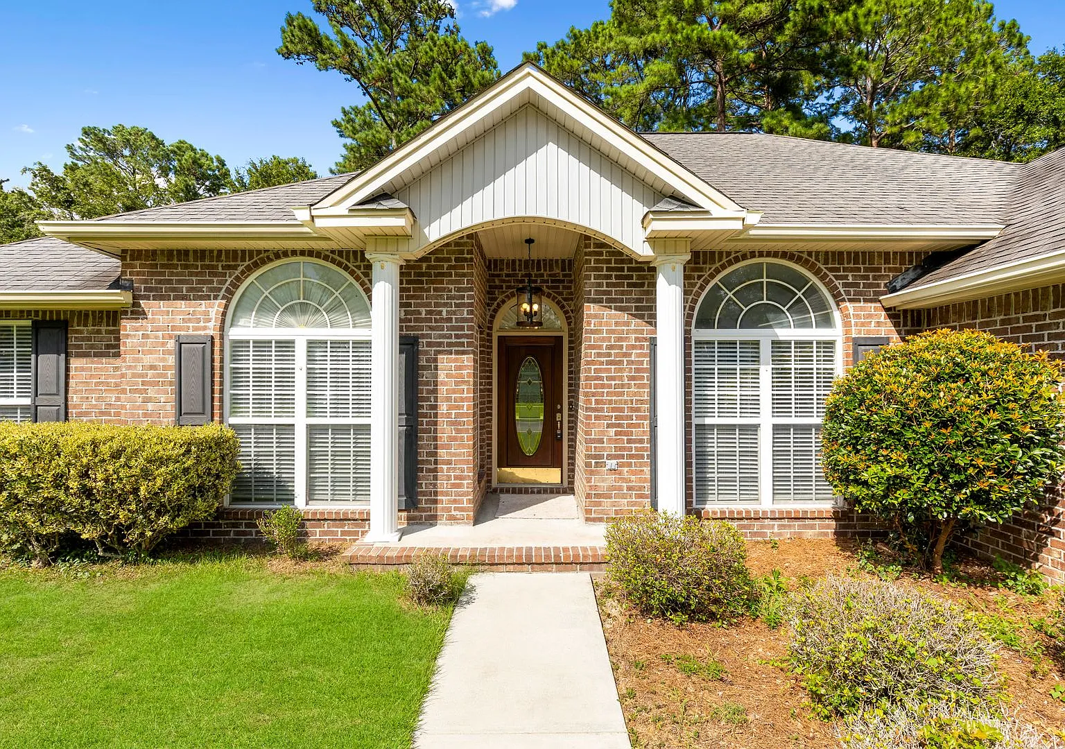 Deep Water Community - 4 Bed, 2 Bath Brick Home in Waterford Landing — Photo 2