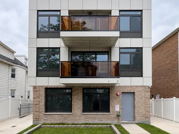 207 Bay 35th St #1A, Brooklyn, NY 11214