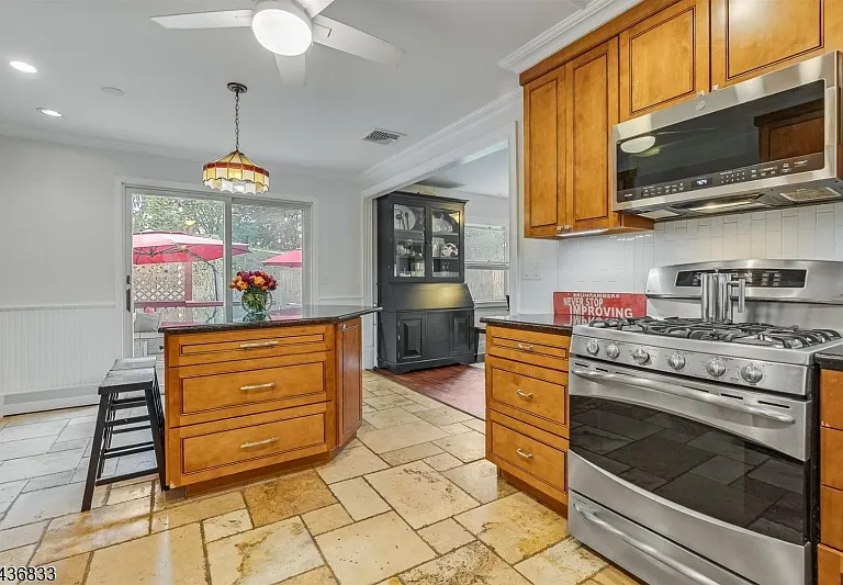 4 Hillcrest Ave — Photo 8