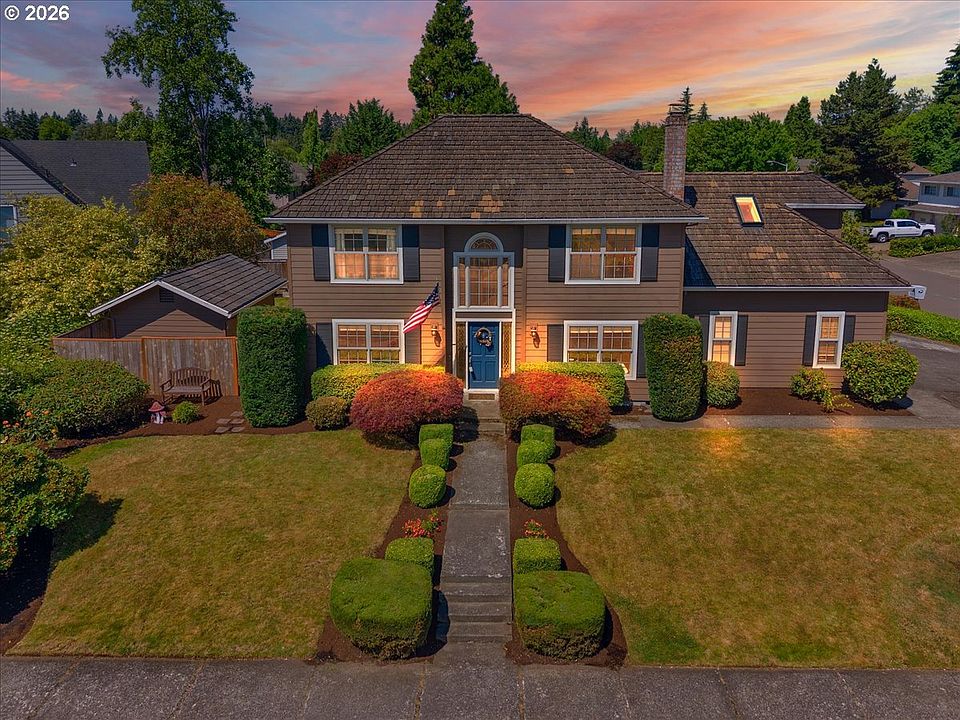 1st image of 684 NE Goldie Dr