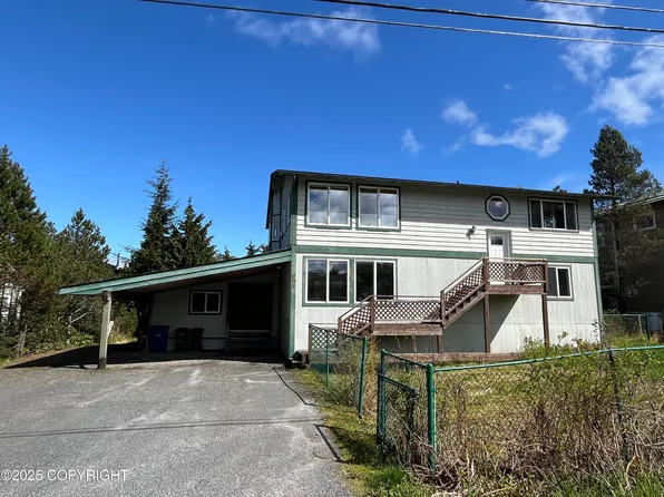 603 Rambler St, Petersburg, AK 99833