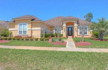 1st image of 2108 Crown Dr