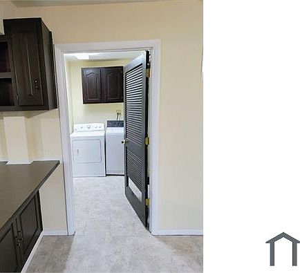 2nd image of 2259 Isherwood St #1A
