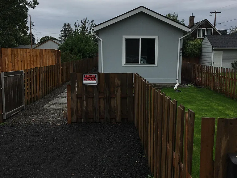 7462 SE 70th Ave #B — Photo 2