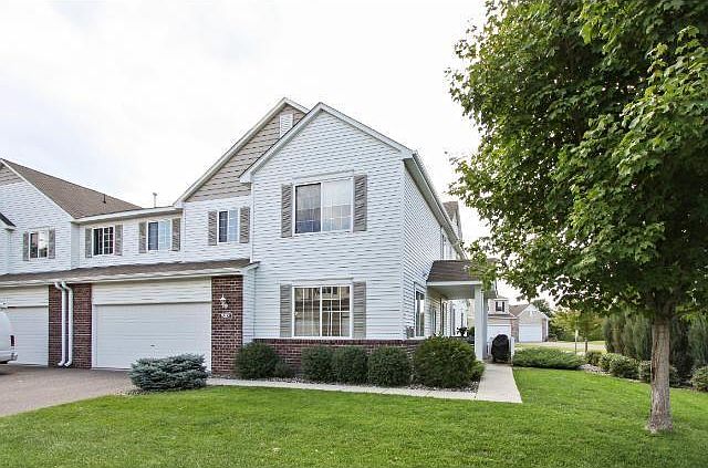 1st image of 202 River Woods Dr W