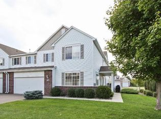 202 River Woods Dr W, Saint Paul Park, MN 55071