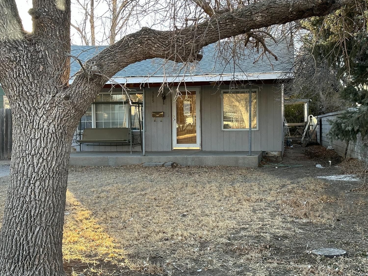 905 S Polk St, Hugoton, KS 67951 Zillow
