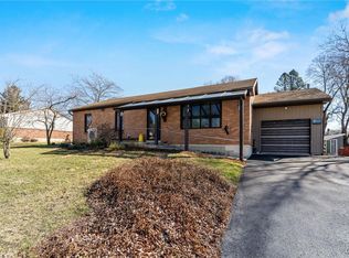 1611 Cherry Ln, Macungie, PA 18062