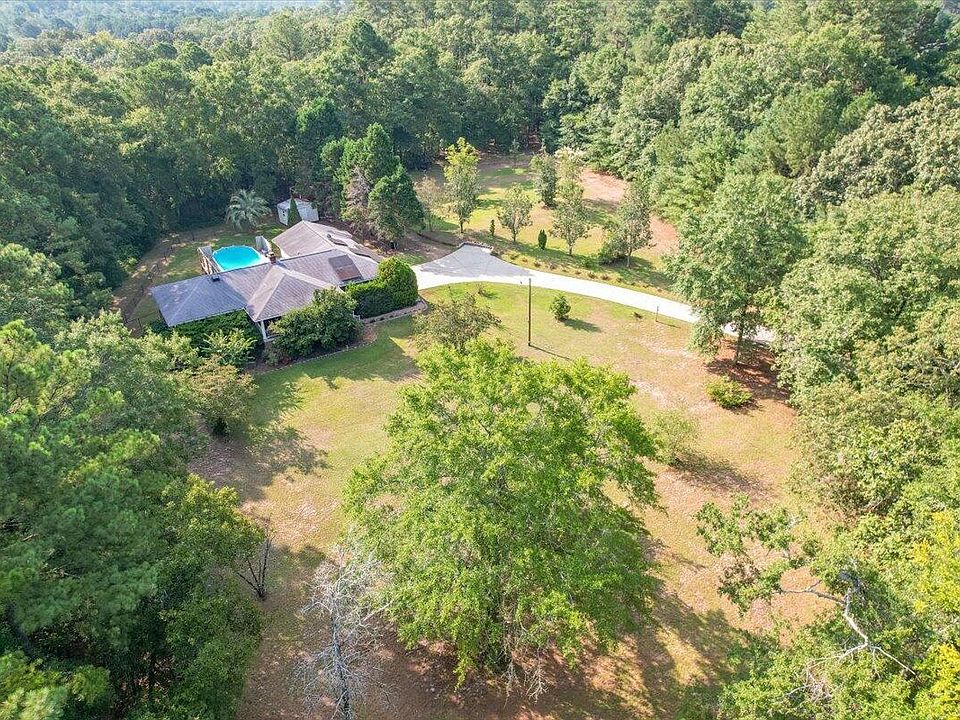1st image of 255 Hill And Dell Dr