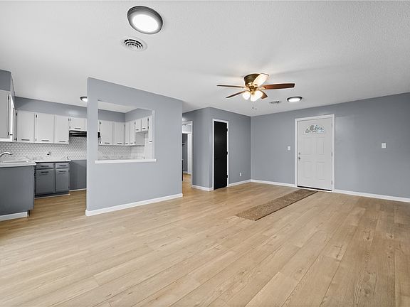 5th image of 607 S Walnut St